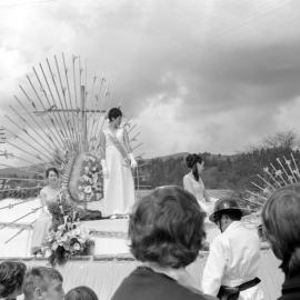 Upper Hutt Queen Carnival Parade 012; Queen of the Carnival.