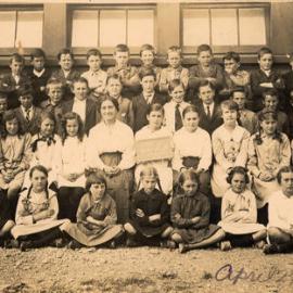 Upper Hutt Primary School; Class Photo Standard 4; 1918