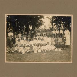 Upper Hutt Primary School; class photo; 1918