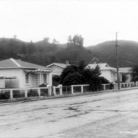 Railway houses, Railway Avenue, Upper Hutt; 1970.