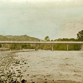 Moonshine Bridge 1, seen from north bank, looking upstream.
