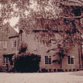 Brentwood Manor, 5 Brentwood St