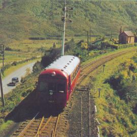 Wairarapa-class railcar RM-7 'Matahourua' arriving at Kaitoke
