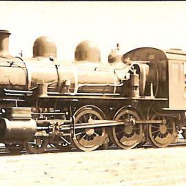 New Zealand Railways locomotive, Ub 4-6-0 class; number illegible