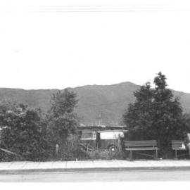 Main St, Upper Hutt, Jan. 1948; north side 25, Agency (?)-Silbery (L25)