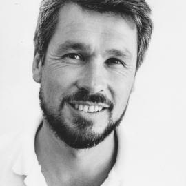 Gordon Bennett, at Selig Real Estate for 18 months; former carpenter.