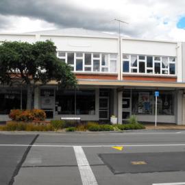 Main Street, south side; No. 218-228; Te Omanga Hospice shop.