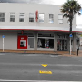 Main Street, south side; No. 150(?); Westpac Bank; originally Bank of New South Wales