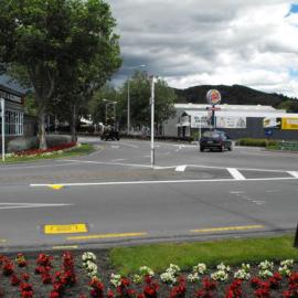 Fergusson Drive, south side; No.  800-808, and 2 Main Street.