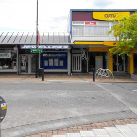 Main Street, north side; No. 103-109