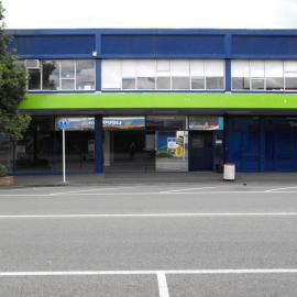 Queen Street, north side; No.  7; Totara House, western end
