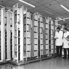 Alcatel; submarine optical-fibre cable transmission equipment for Sardinia.