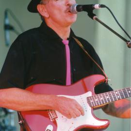 Upper Hutt City of Song concert 2002; Harcourt Park; Kevin Stent, of the Strangers.