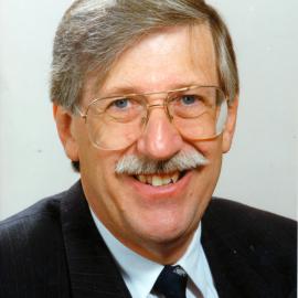 Central Institute of Technology staff; principal; Michael Cooper.