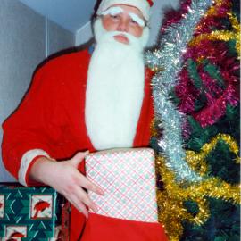 Red Cross Christmas toy appeal moves from EnergyDirect showrooms to 'Leader' office