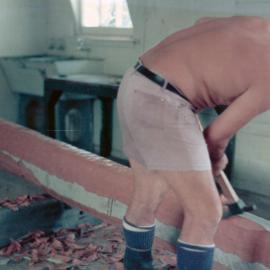 Ōrongomai marae 1976; Heemi Kara working on the carvings for Kahukura, February.