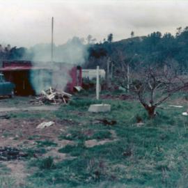 Ōrongomai Marae 1975 photo 7; Hemi Kara and Kemara Tukukino.
