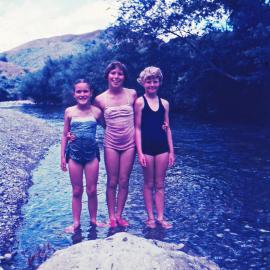 Jackson family and friends; Catharine and Susan Haxton, and Lynne Jackson, Karapoti Christmas day 1959