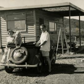 Revelle Jackson; 5 Paton Street, Mangaroa house 12; Christmas Day 1952