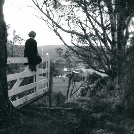 Jackson family and friends; Lynne Jackson (later, McLellan) looking towards Mangaroa River