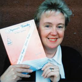 Lynley Yates, genealogist, wins 1994 Kevin McAnulty award.