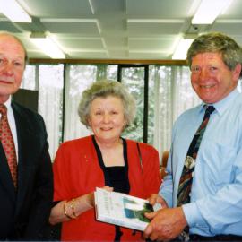 Te Omanga Hospice directors Max and Marion Cooper retire.