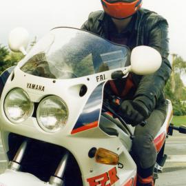 Motorcyclist David Hicks on a Yamaha FZR1000 production bike.