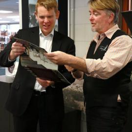 MP Chris Hipkins and Library archivist Reid Perkins, 2016