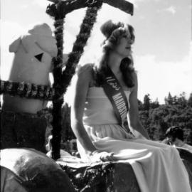 Christmas parade 1977; Miss Maidstone Mall, Vicky McCauley 2