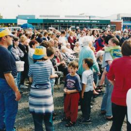 Tessa and Jack's wedding 19; crowd