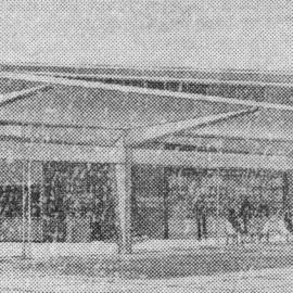 Wright Stephenson, General Motors Vauxhall/Bedford agents; building on Fraser Crescent corner.