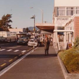 Main Street, looking east from opposite Gibbons Street