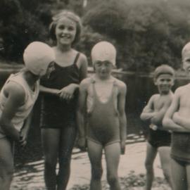 Te Marua School; Te Awa Kairangi / Hutt River swimming hole, circa 1955