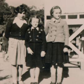 Te Marua School; children; Circa 1955