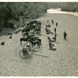 Artillery exercise, Moonshine Bridge, c1937-38 01