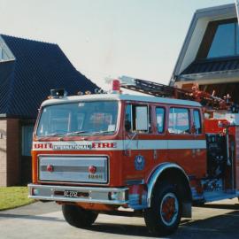 Silverstream Volunteer Fire Brigade engine, 1984; International, newly received