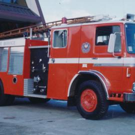 Silverstream Volunteer Fire Brigade engine, 1980-1984; Commer