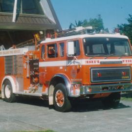 Silverstream Volunteer Fire Brigade engine, 1984; International