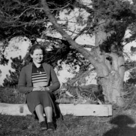 Flora Hoskins (née Danahay) Photograph Album p11 (8)