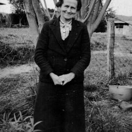 Flora Hoskins (née Danahay) Photograph Album p12 (4)