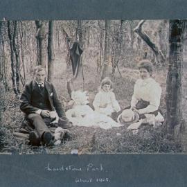 Hendle family in Maidstone Park c.1902 (?)