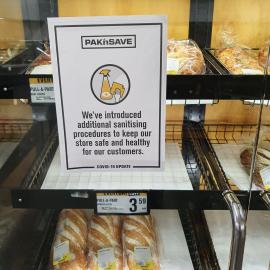 Sign, Pak'nSave bread section