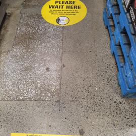 Social distancing signs, Pak'nSave
