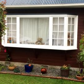 Teddy Bear window display, Pinehaven 01  