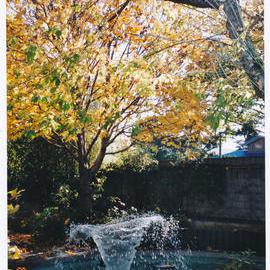 Fountain outside Upper Hutt Library; c.2005