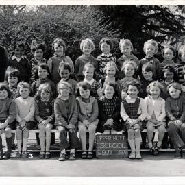 Upper Hutt School, Room 9, J1; 1976