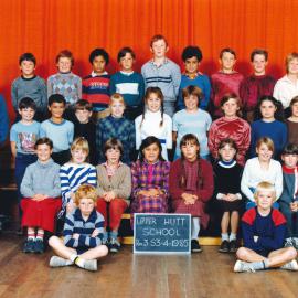 Upper Hutt School, Room 3, Standard 3 and 4; 1985