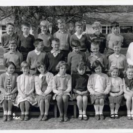 Upper Hutt School, unidentified class; 1966