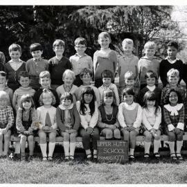 Upper Hutt School, Primers; 1971