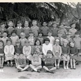 Upper Hutt School, unidentified class; 1964